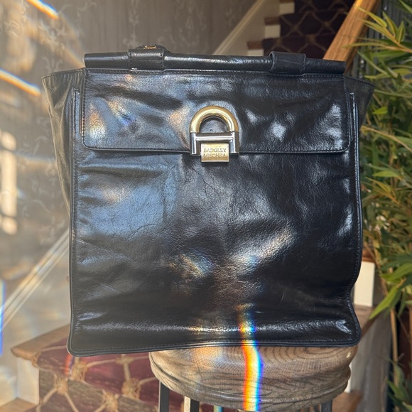 BADGLEY MISCHKA ladies patent leather, black bag excellent condition - Picture 12 of 14